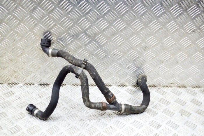 Furtun de lichid de răcire BMW 3 F30, F80 2012 OEM: 7620370 12480175