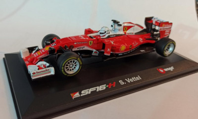 Macheta Ferrari SF16-H Sebastian Vettel Formula 1 2016 - Bburago F1 1/32 foto