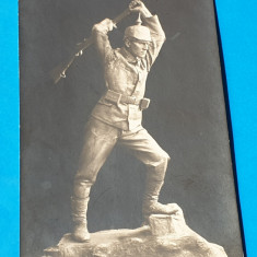 Carte Postala veche anii 1920 Monument statue Militar - scena de lupta ww1