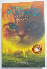 PISICILE RAZBOINICE , VOLUMUL 28 : CODUL INCALTAT , DEZGHETUL TACUT de ERIN HUNTER , 2025 foto