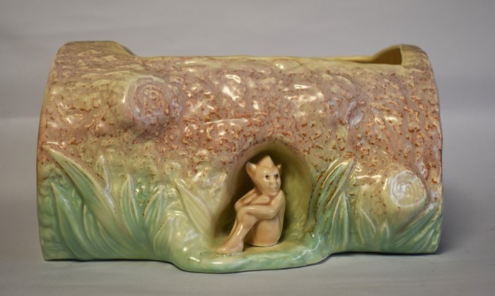 Jardiniera din ceramica smaltuita / Majolica Sylvac England - decor Elf buturuga