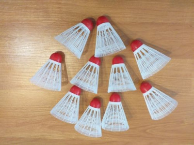 Fluturasi de badminton - set 10 bucati foto