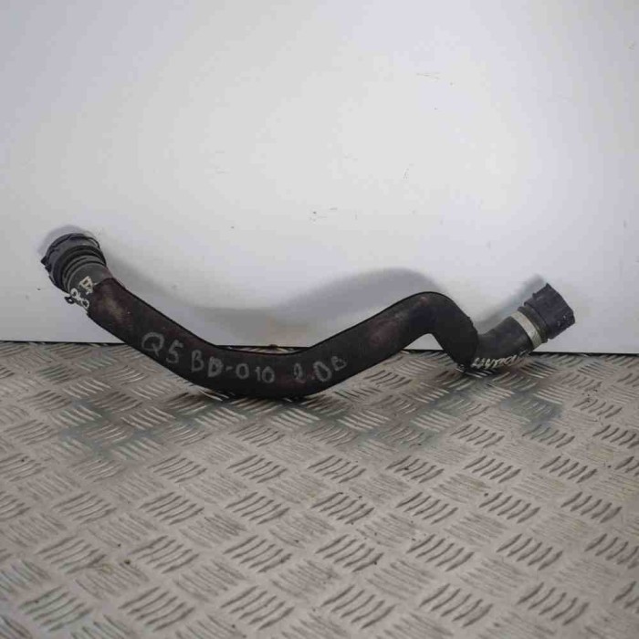 Furtun radiator răcire dreapta AUDI Q5 8R 2009 OEM: 8R0122101C
