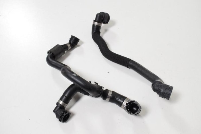 Furtun MERCEDES-BENZ GLC X253, C253 2018 OEM: A2135017400 3516884