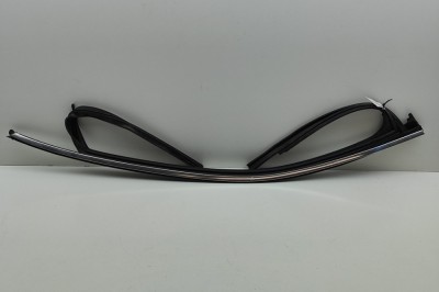 Bandou superior ușă dreapta față AUDI Q5 FY 2024 OEM: 80A837644,80A837644G | 31962111 foto