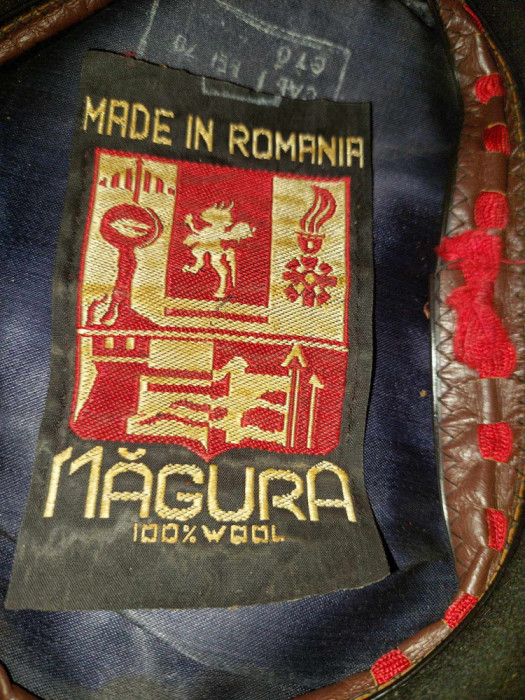 basca/basc impermeabil MAGURA basca romaneasca RSR epoca comunista,Calitatea I