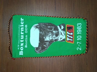 FANION TURNEU BOX RF GERMANIA 1983 , INTERESANT foto