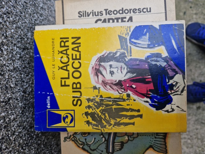 Flăcări sub ocean vintage