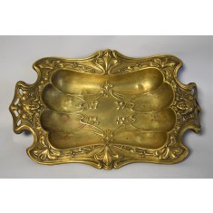 Fructiera Art Nouveau din alama - decor cap de femeie stilizat - cca. 1900
