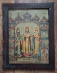 Icoană veche &ndash; Trei Ierarhi, litografie color, anii &rsquo;30, 47 &times; 37 cm, cu rama veche de lemn