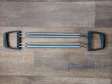 Extensor fitness cu arcuri metalice (66 cm) - Stare foarte bună
