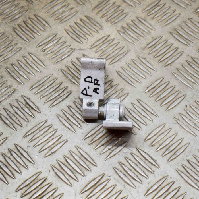 Balama ușă dreapta față VW T-ROC A11 2020 OEM: 8X0831404E 13493686