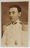 OFITER ROMAN , LOCOTENENT , IN UNIFORMA CU EPOLETI SI DECORATIE LA PIEPT , FOTO. PELISOR , BUCURESTI , TIP CARTE POSTALA , 1938