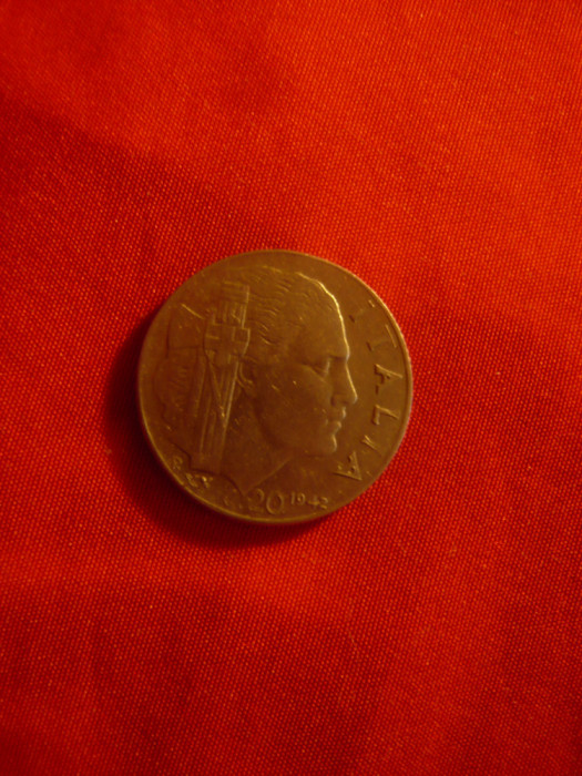 Moneda 20C 1942 Italia -Victor Emanuel III ,cal. F.Buna, otel