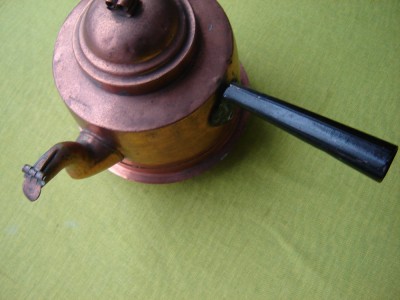 Ceainic vechi din cupru, provenienta suedeza foto