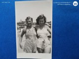 fotografie anii 1930, Regalitate Romania, format carte postala , pe strand