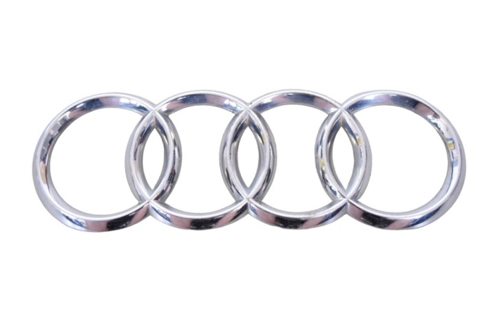 Emblema producător auto AUDI A5 Cabrio 8F7 2011 25863176