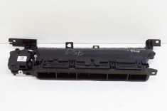 Gura de ventilație planșa de bord TESLA MODEL Y 2022 OEM: 1111595-00-B,1111596-00-B,2234158X,T0537580,2234159X,1111597-00-B 18323135