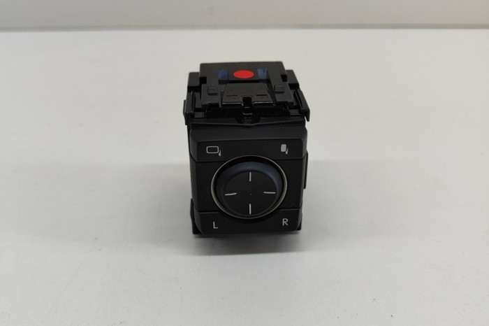 Comutator de reglare oglinda LEXUS ES _Z10_, _A10_, _H10_ 2021 OEM: 84872-33140 22758934