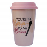 Cana ceramica de voiaj Pufo pentru cafea cu capac din silicon, 415 ml, model You&#039;re the Highlight, roz