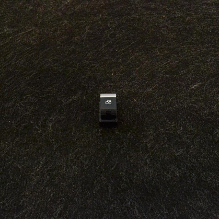 Buton geam ușă dreapta spate AUDI Q5 FY 2018 OEM: 4M0959855 2612021