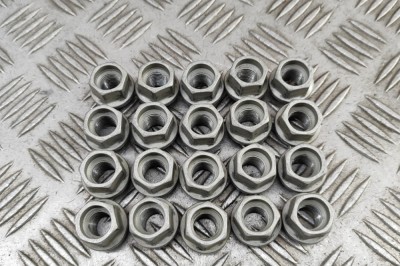Set prezoane roata TESLA MODEL Y 2024 OEM: 1027002-00-B 30761134 foto
