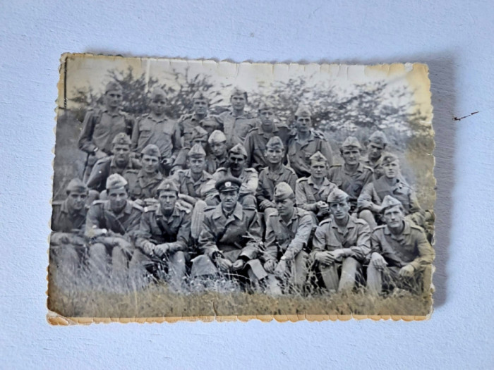 Fotografie grup soldati in armata romana, Iasi 1968, 8.5x6cm