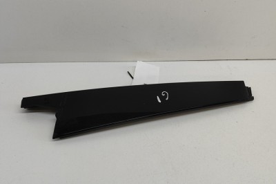 Ornament vertical ușă dreapta spate LAND ROVER RANGE ROVER VELAR L560 2018 OEM: J8A2-255A80-A | 27525142 foto