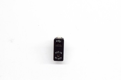 Port USB/AUX-In BMW 6 Gran Coupe F06 2013 OEM: 9237653 15069104 foto
