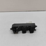 Buton geam ușă st&acirc;nga față TOYOTA AURIS _E18_ 2012 OEM: 84820-02320 32212742