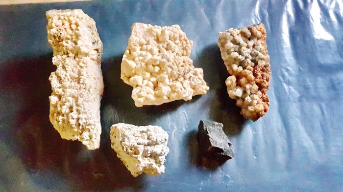 G298-Pietre-FLORI DE MINA-Pret pe bucata la alegere.