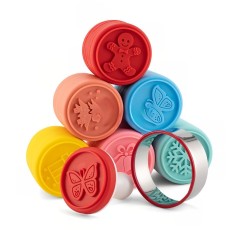 Set 6 stampile pentru prajituri Cyrax, tematica de Craciun, din silicon alimentar non-toxic, taietor aluat inclus, 6 cm, maner din plastic, compact, u