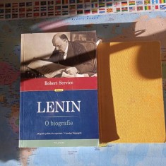 Lenin, o biografie + carte bonus