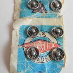 Ambalaj original cu 8 capse minuscule, produs Metalica Oradea perioada comunista
