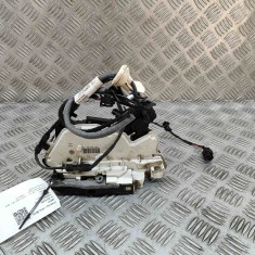 &Icirc;ncuietoare ușă st&acirc;nga față VW GOLF VII 5G1, BQ1, BE1, BE2 2016 OEM: 5K1837015D,5G4837085C 25702984