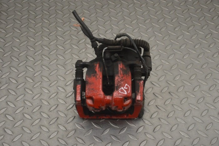 Etrier de fr&acirc;nă dreapta spate BMW 6 Cabrio F12 2012 OEM: 32345699 21836192