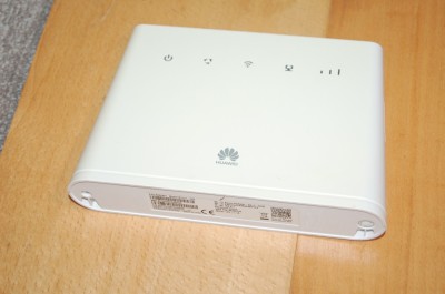 ROUTER HUAWEI B311 model B311s-220 150Mbps DOWNLOAD LIBER IN ORICE RETEA / NECODAT foto