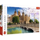 PUZZLE TREFL 1000 CASTELUL DE PE INSULA SuperHeroes ToysZone