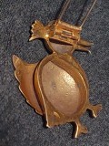 Brosa vintage aurita cu piatra.DEPOSE,confectionata pentru HERMES,brosa veche aurie cu marcaj DEPOSE de colectie,bijuterie vintage