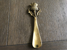 Incaltator,lingura de pantofi veche din bronz masiv foto