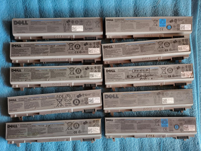 lot 10 baterii laptop DELL PT434 foto