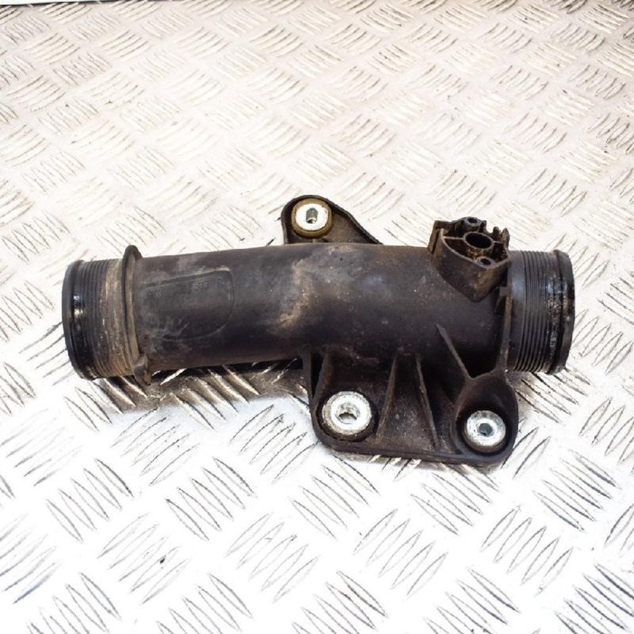 Furtun AUDI A5 8T3 2009 OEM: 8K0145673E8K0145673R | 3316707