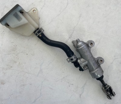 Pompa frana spate Suzuki GSXR GSX-R 600 750 K4-K5 2004-2005 foto