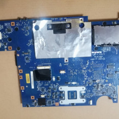 Placa de baza laptop Lenovo G550 model KIWA7 LA-5082P DEFECTA !!!