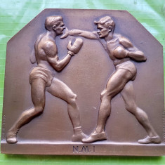 F342-Placheta boxeri veche N.M.I. mester A. WEINBERGER Viena 1922 bronz aurit.