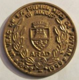 CY - Medalie "ARAD Un Veac de la Primul Meci de Fotbal 15 August 1899 - 1999" unifata / D: 3,50 cm 15 g / Stare foarte buna, cu patina / RARA
