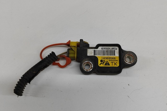 Senzor de impact lateral dreapta CHEVROLET TRAILBLAZER KC_ 2006 OEM: 10369566 29402000
