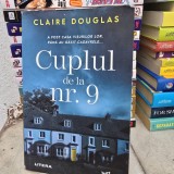 Cuplul de la nr.9 - Claire Douglas