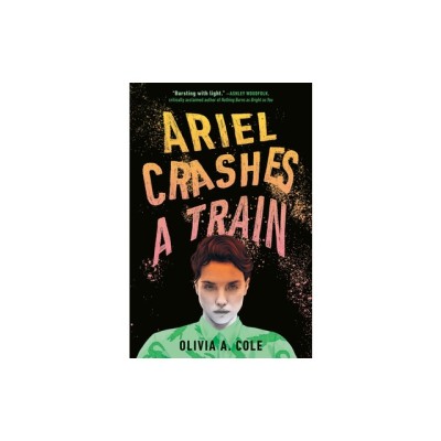 Ariel Crashes a Train foto