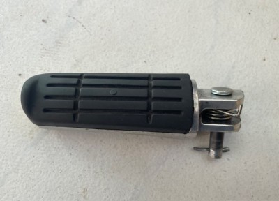 Yamaha FZ6 (RJ14) 2007-2009 Scarita fata stanga foto